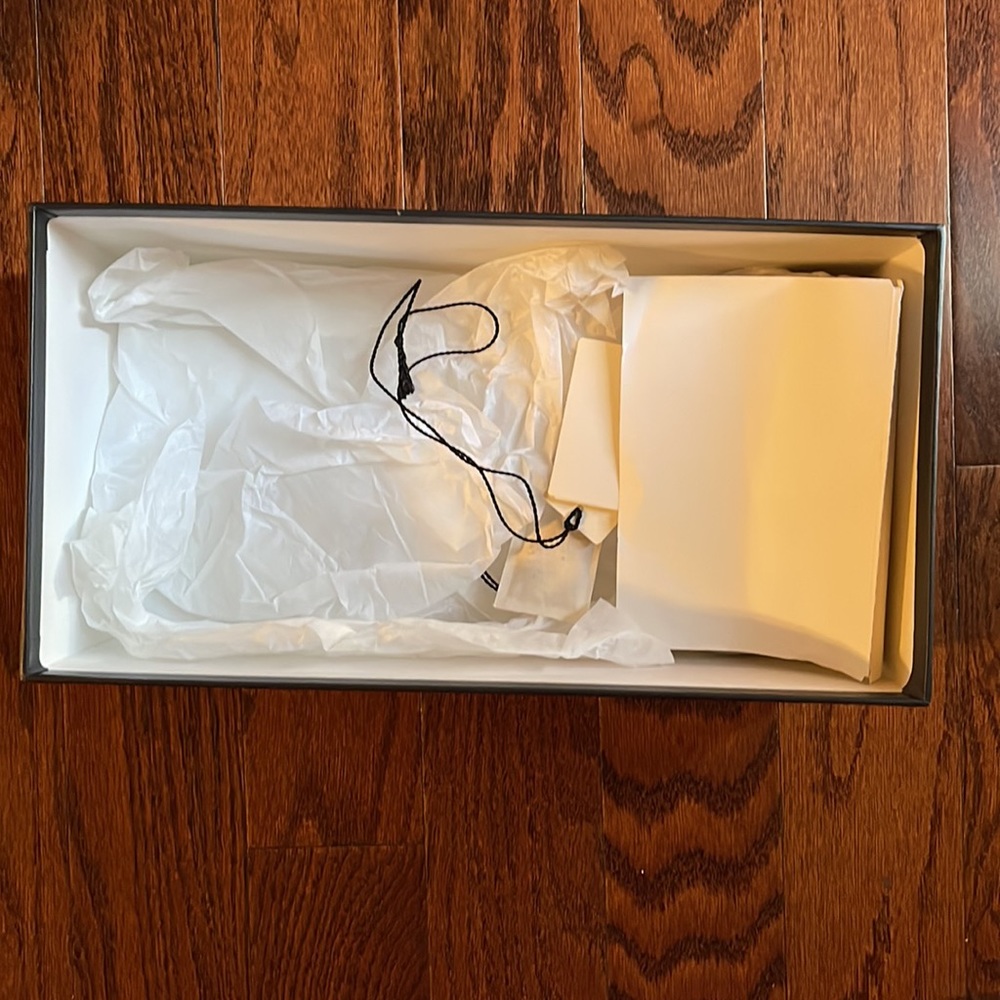 Authentic Gucci Box - Picture 2 of 5